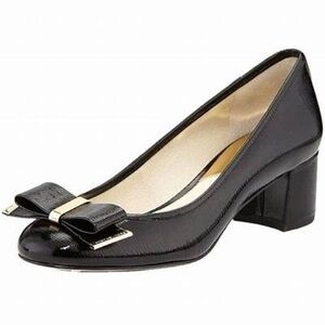 Michael Kors Kiera Black Textured Black Patent Leather Pumps